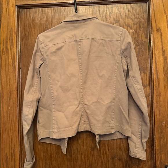 Women's Kahki Jacket - Picture 2 of 3